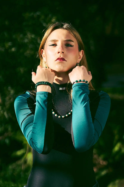 Para Ellas: brazalete con 32 esmeraldas cuadras naturales encapsuladas