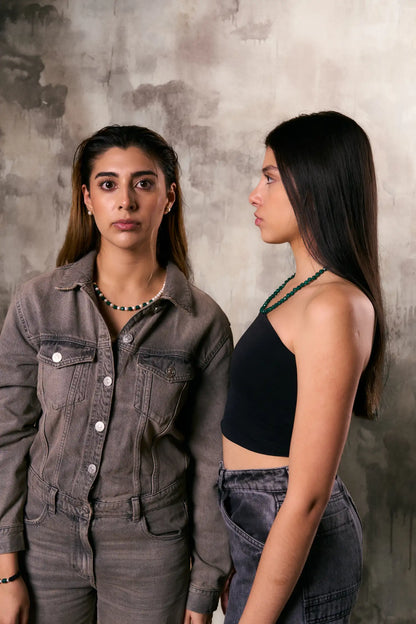 Para ellas: Collar con esmeraldas naturales encapsuladas y perlas naturales